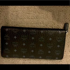 MCM zippy wallet